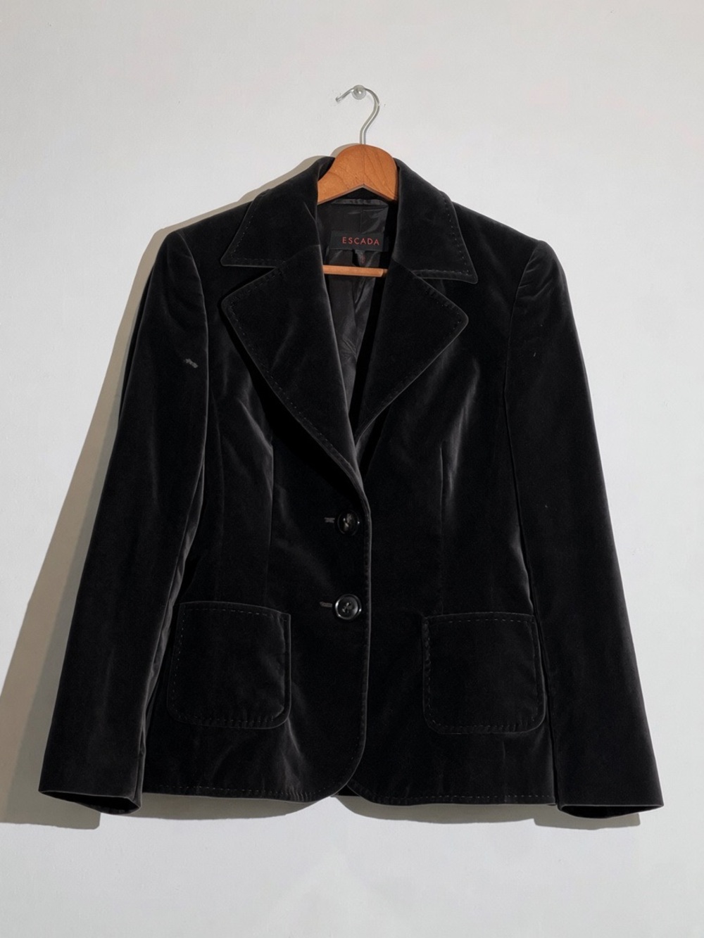 Escada
Black Velvet Blazer SZ small